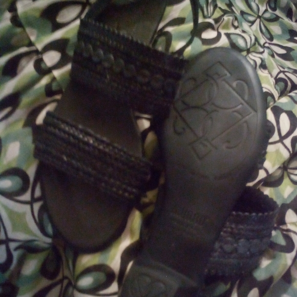 Sandals - Picture 3 of 7